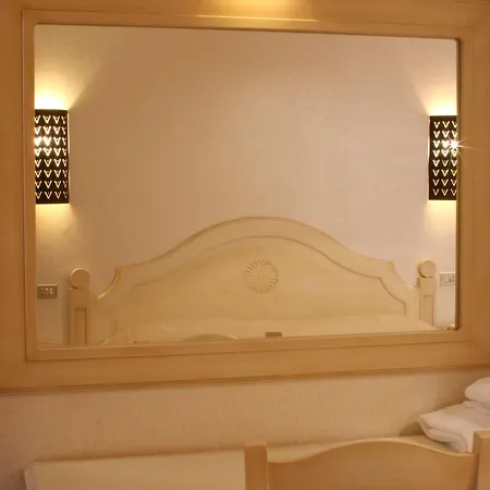 Setar Hotel