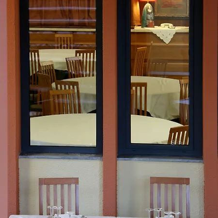 Setar Hotel