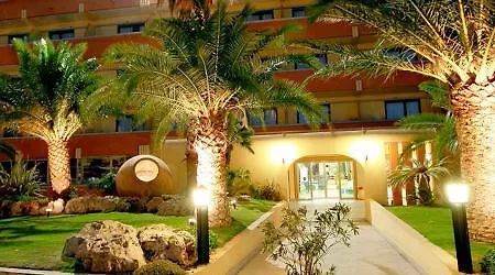 Setar Hotel 4*